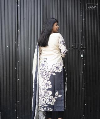 Casual wear muslin kurti with matching shawl