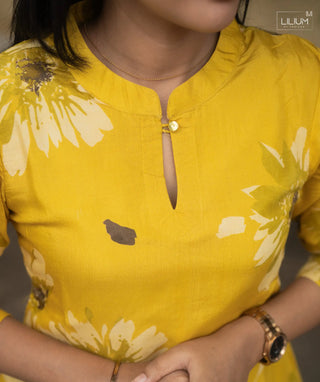 Close-up of muslin fabric texture