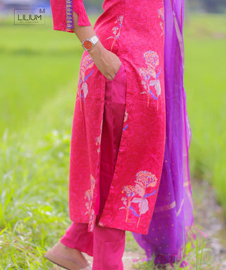 Comfortable Muslin Silk Outfit for Casual Wear