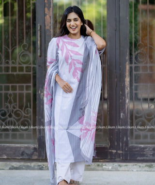 Back view of kurti and bottom in Almond Mist
