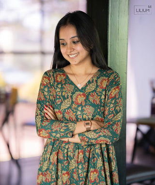 Cotton Maxi Dress with Pockets and Sleeves