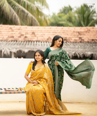 Elegant Green Banaras Saree for Weddings