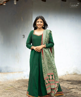 Forest Pine Handloom Silk 3-Piece Kurta Set