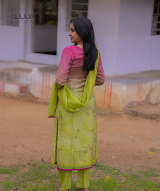 Ethnic Casual Muslin Kurti Outfit with Dupatta