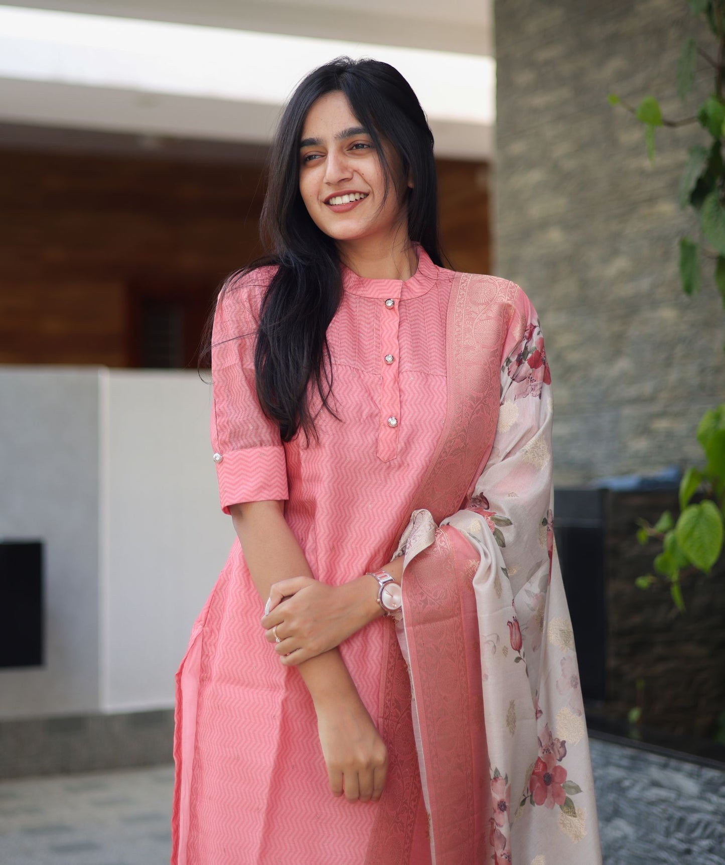 Gulbahar Peach Chanderi Kurti Set | Cream Banaras Shawl