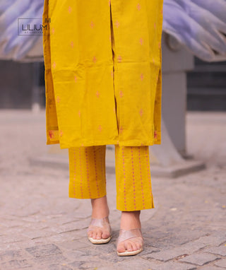 Sleeveless Casual Co-ords in Solaris Glow