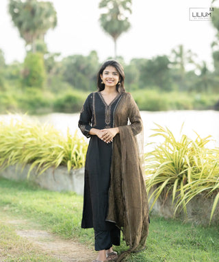 Imperial Lavender Linen Slub Anarkali Set