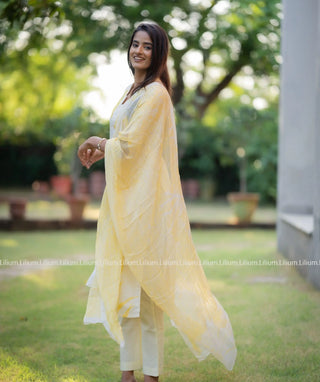Lined ivory kurti with casual wear details