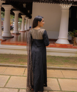 Kurta Set with Pockets
