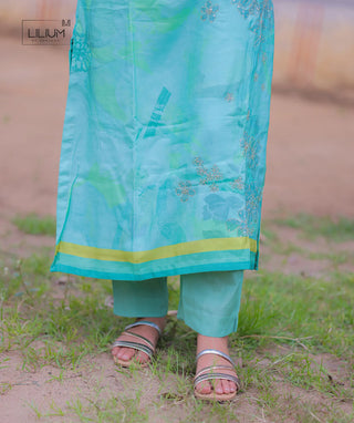 Muslin Kurti with 3/4th Sleeves Design