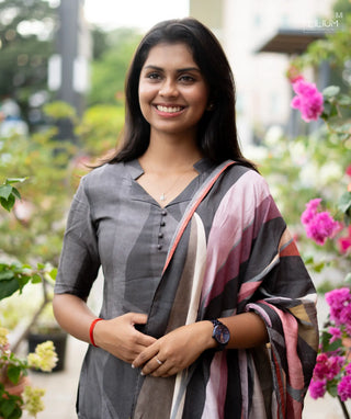 Kurti with shawl side profile in Stormy Onyx