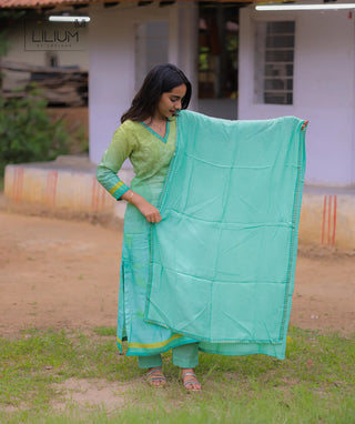 Comfortable Muslin Fabric Kurti Set