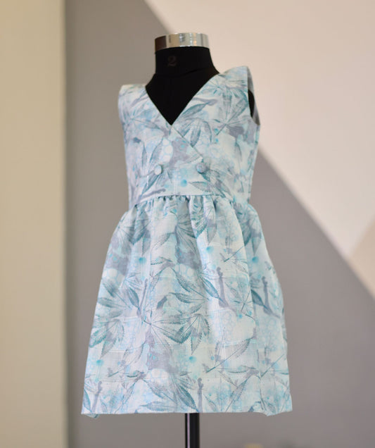 Icy Petals: Serene Blue Leaf Print Dress for Toddlers - Ages 2-3