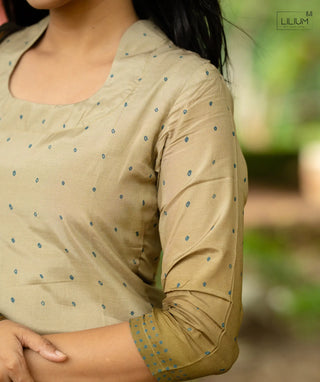Muslin kurti 3/4 sleeve detail