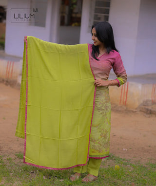 Comfortable Muslin Kurti Set in Granelle Grace