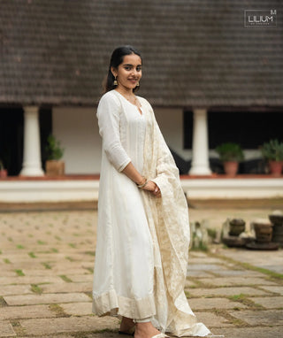 Vanilla Silk Onam festival dress for women