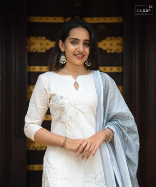 Women’s Onam casual wear muslin kurti set with pockets