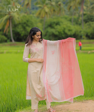 Opaline Aura Traditional Kurta Set