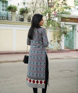Open-slit muslin kurti design
