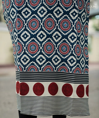 Raaga Mosaic fabric print close-up