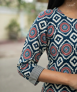 Raaga Mosaic kurti with 3/4 sleeves