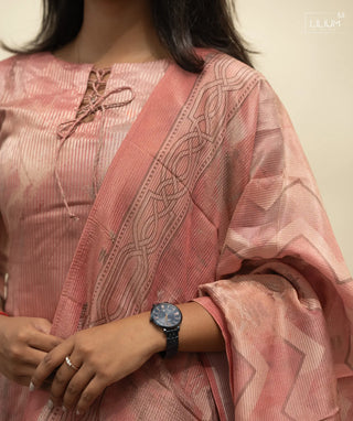 Rose Dawn elbow sleeve muslin top