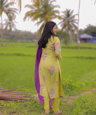 Moss Orchid Muslin Silk Kurta Set for Women