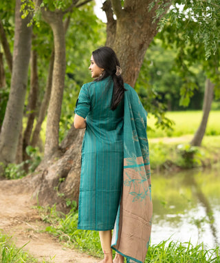 Stylish Festive Muslin Ensemble