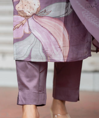 Comfortable Ethereal Iris Muslin Set