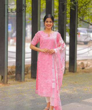 Swanrose Veil Slub Cotton Kurti with Shawl