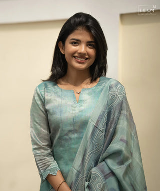 Tissue silk casual wear dress with 3/4 sleeves