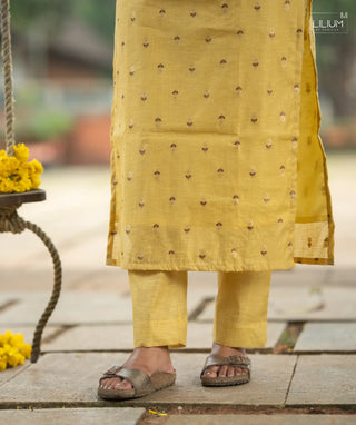 Women’s Buttered Glow coords outfit