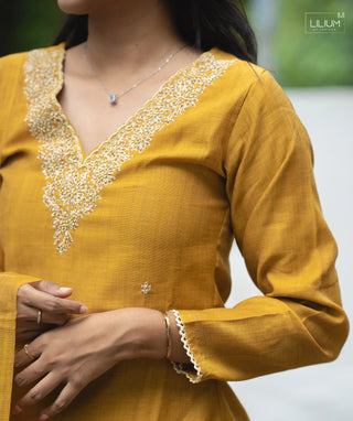 Bronze Handloom Silk Outfit with Dupatta