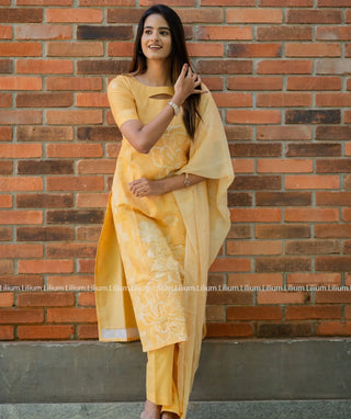 Kurti detail showing side slits and fabric finish