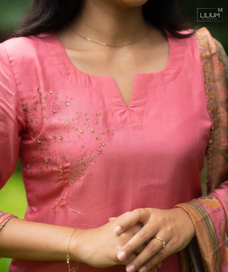 Blush Garnet Tussar 3-Piece Festive Set with Pockets