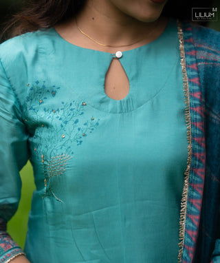 Ocean Peacock Tussar 3-Piece Festive Set with Pockets