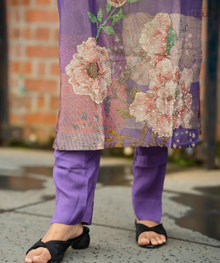 Lightweight and breathable tissue silk outfit