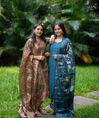 Jade Reverie Slub Muslin Kurti with Open Shawl