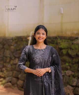 Women’s 3/4th sleeve kurti with shawl in muslin