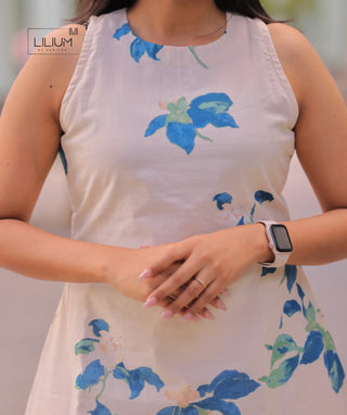 Fully lined sleeveless A-line dress
