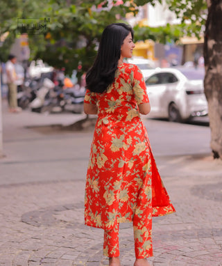 Women’s Flame Petal co-ords with pocket detail