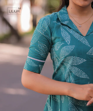 Lightweight teal kurti with lining for comfort