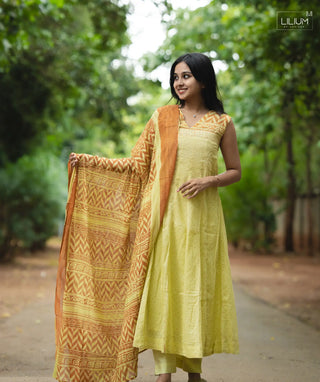 Back view of lined cotton dress with no closure