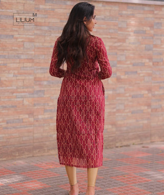 Close-up of premium tussar fabric texture