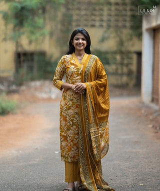 foil print kurti set