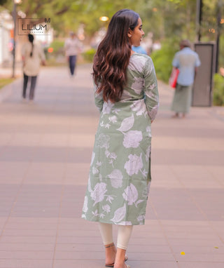 Breathable cotton kurti with lace for daily wear
