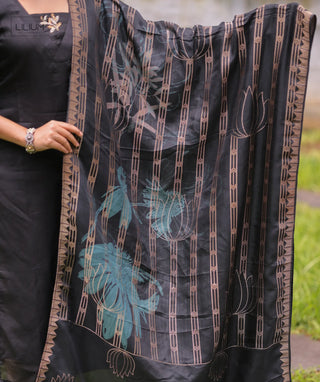 Night Aristocrat Russia Silk Kurti with Shawl