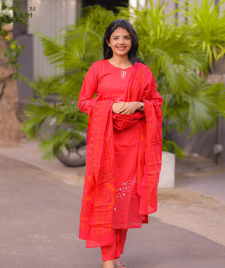 Red Dahlia soft cotton 3 piece set for women