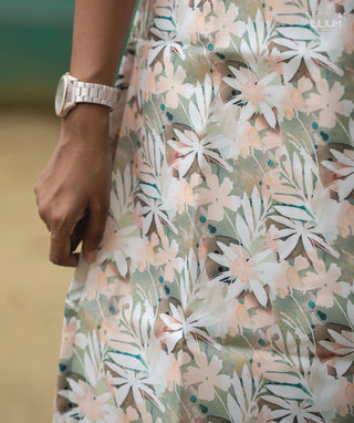 Full-length kurti displayed on mannequin