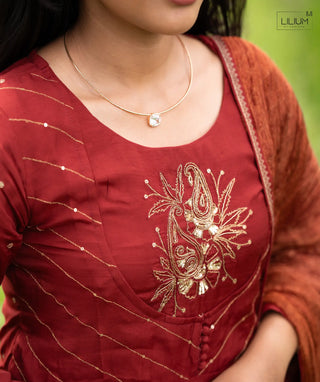 Women’s muslin silk kurti with 3/4th sleeves